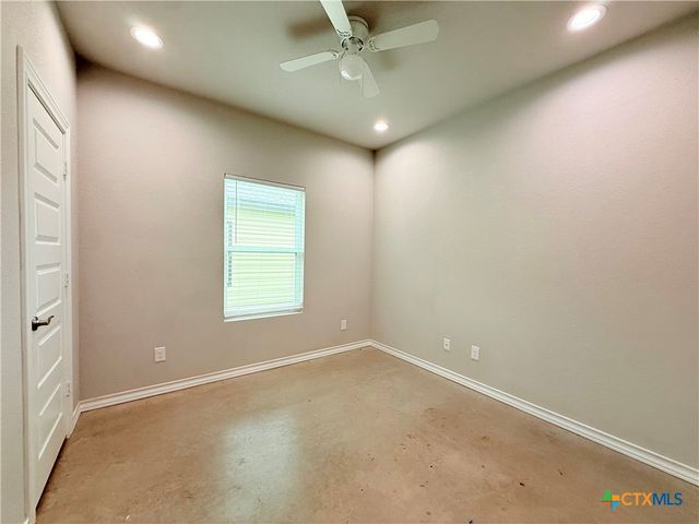 611 E Martindale Street B, Seguin, TX 78155