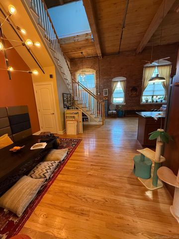 33 mechanic Street 203, Windsor, CT 06095