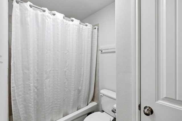 5725 Willamette Drive, Fort Worth, TX 76119