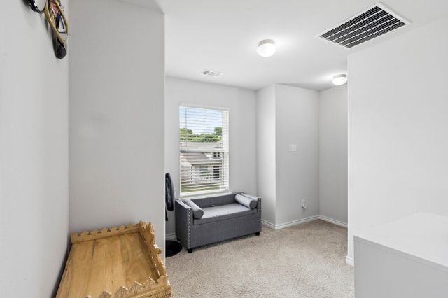 5725 Willamette Drive, Fort Worth, TX 76119