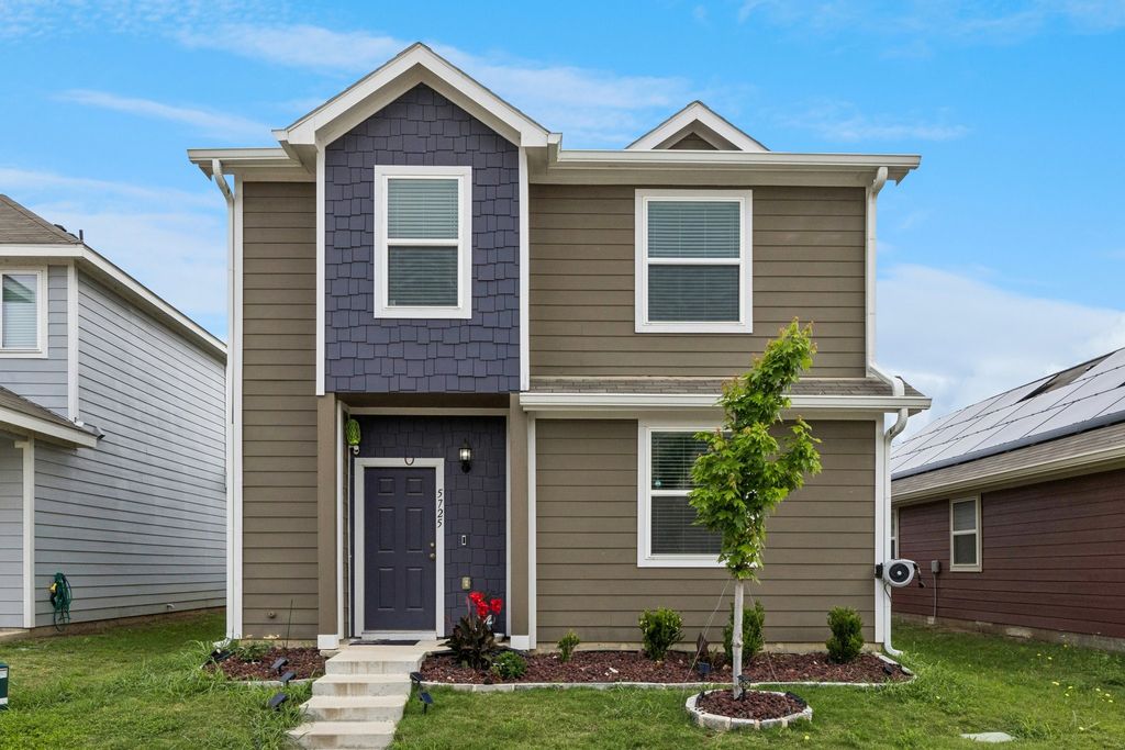 5725 Willamette Drive, Fort Worth, TX 76119