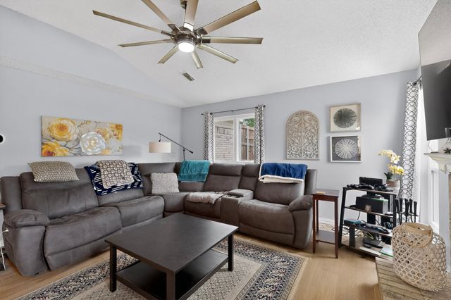 233 Brittany Court, Euless, TX 76039