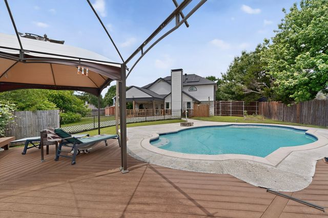 233 Brittany Court, Euless, TX 76039