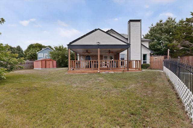 233 Brittany Court, Euless, TX 76039