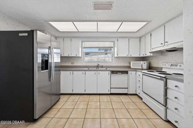 227 S Wedgewood Circle S, Ormond Beach, FL 32176