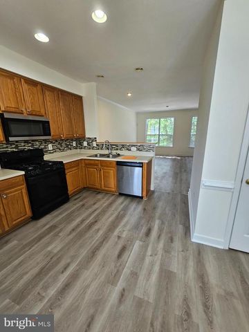 13036 TAXI DR, Woodbridge, VA 22193