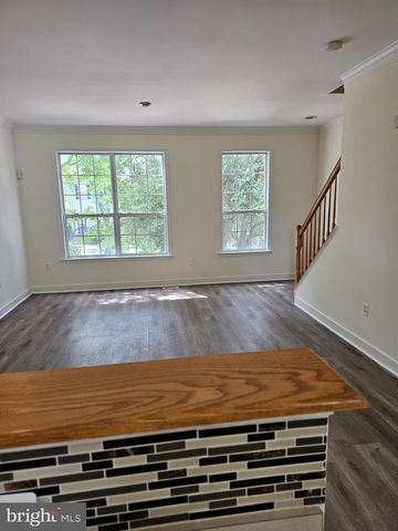 13036 TAXI DR, Woodbridge, VA 22193