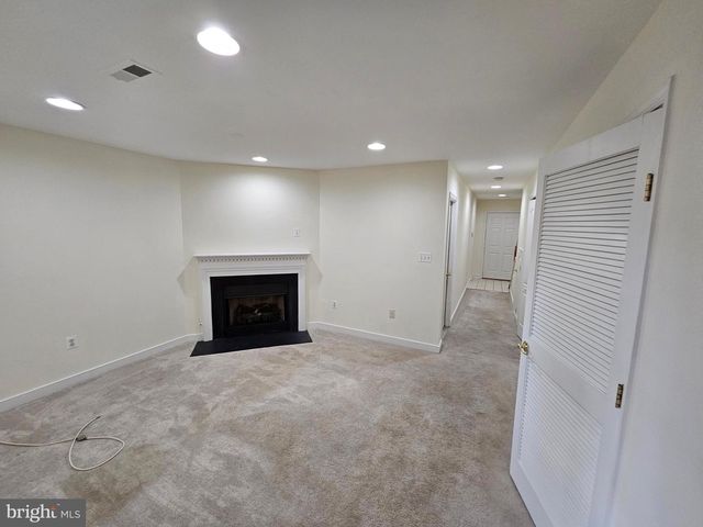 13036 TAXI DR, Woodbridge, VA 22193