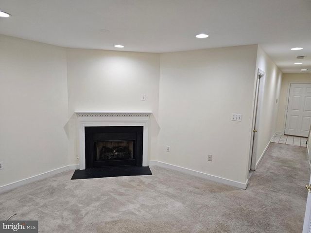 13036 TAXI DR, Woodbridge, VA 22193