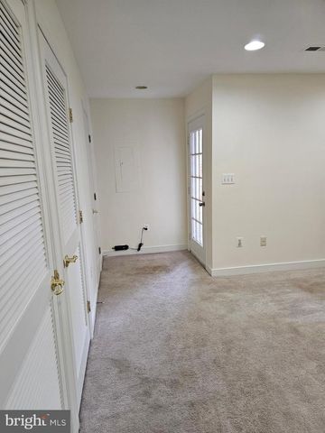 13036 TAXI DR, Woodbridge, VA 22193