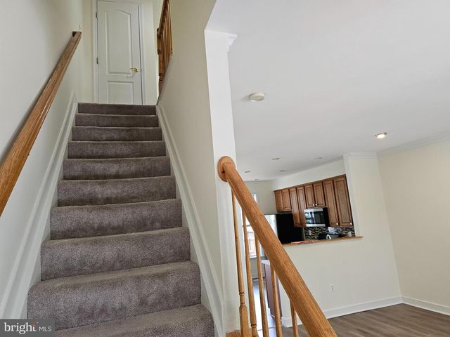 13036 TAXI DR, Woodbridge, VA 22193