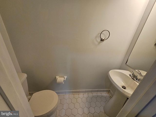 13036 TAXI DR, Woodbridge, VA 22193
