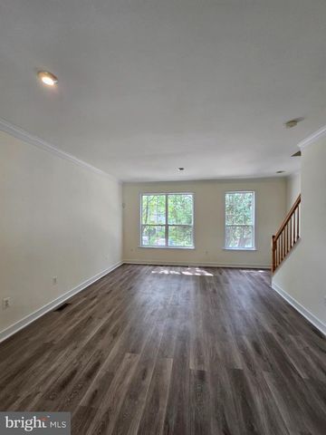 13036 TAXI DR, Woodbridge, VA 22193