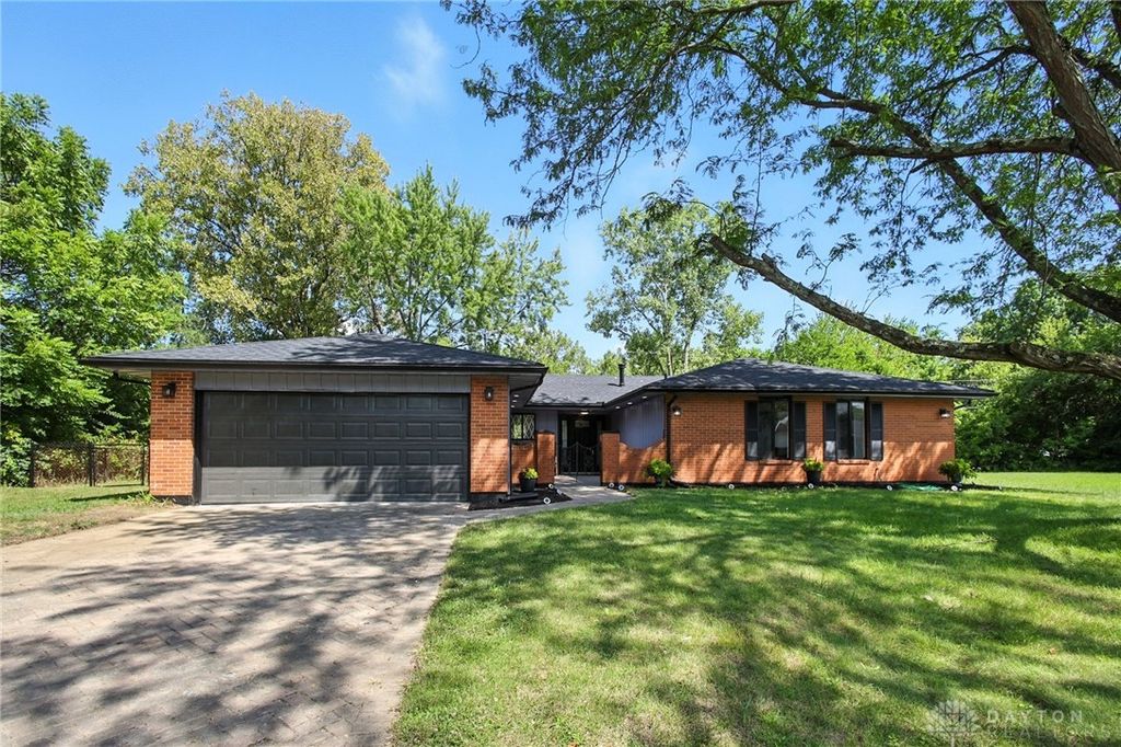 4816 Stonehedge Street, Dayton, OH 45426