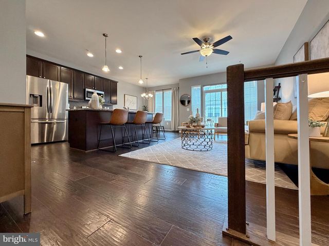 379 BUCKEYE CIR, La Plata, MD 20646