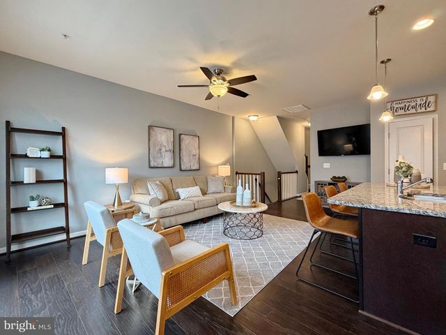 379 BUCKEYE CIR, La Plata, MD 20646