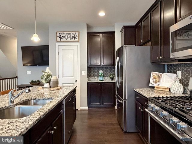 379 BUCKEYE CIR, La Plata, MD 20646