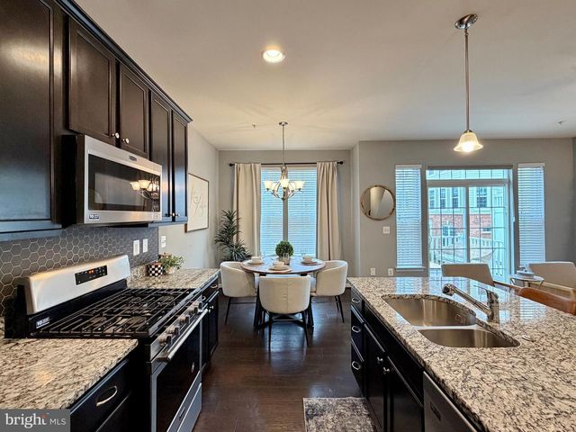 379 BUCKEYE CIR, La Plata, MD 20646