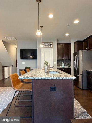 379 BUCKEYE CIR, La Plata, MD 20646