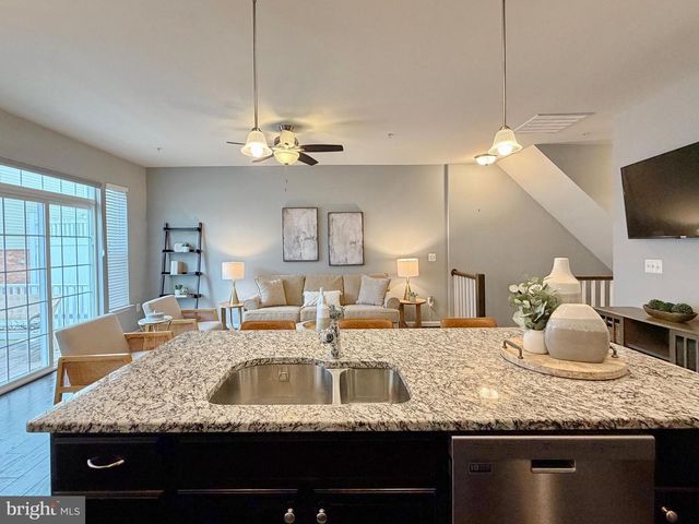 379 BUCKEYE CIR, La Plata, MD 20646