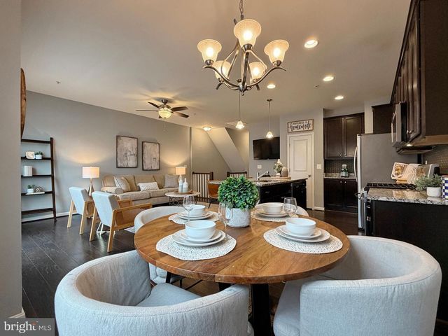 379 BUCKEYE CIR, La Plata, MD 20646