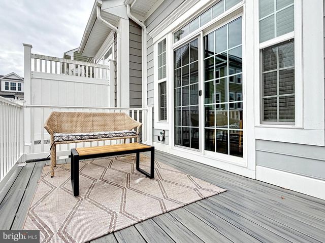 379 BUCKEYE CIR, La Plata, MD 20646