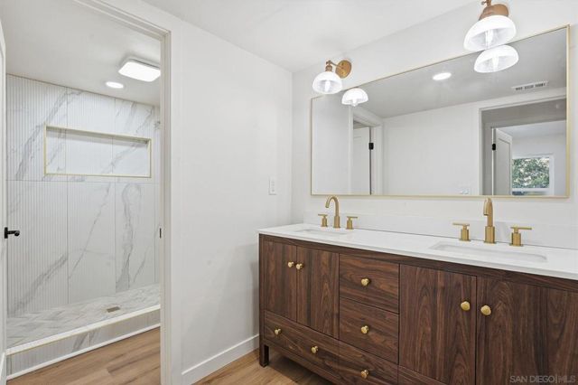 5067 Alumni Pl, San Diego, CA 92115