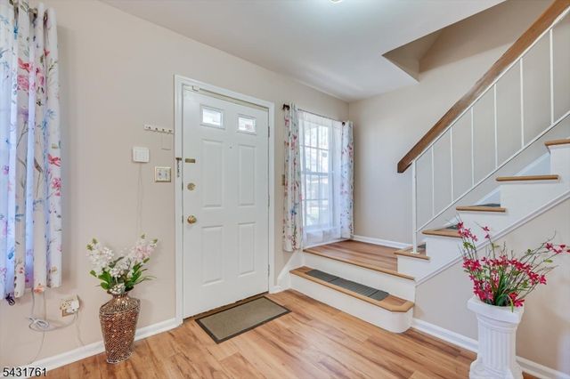 1402 Maplecrest Rd, Edison Twp., NJ 08820