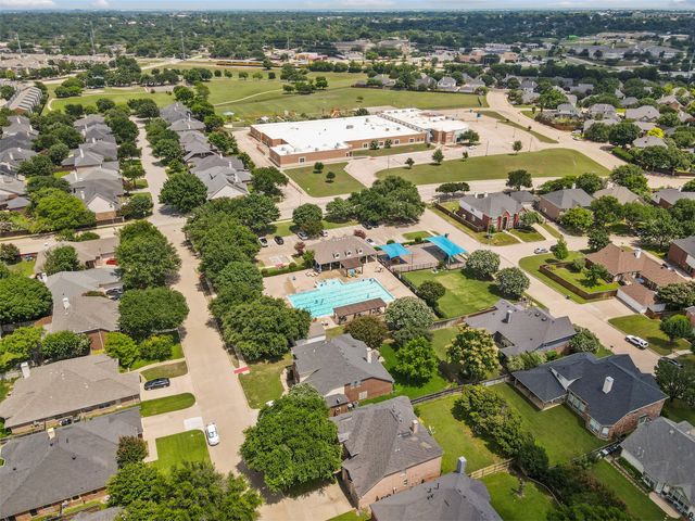 6604 High Brook Drive, Fort Worth, TX 76132