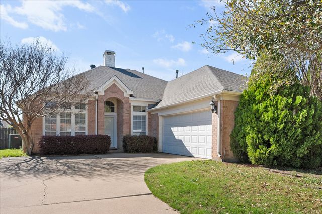 6604 High Brook Drive, Fort Worth, TX 76132
