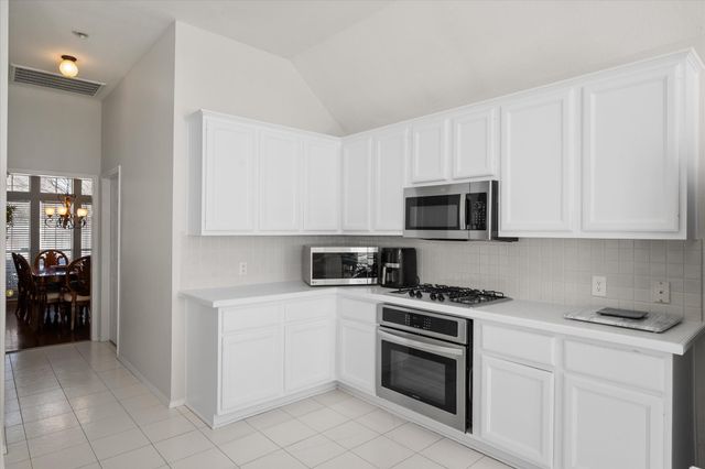 6604 High Brook Drive, Fort Worth, TX 76132