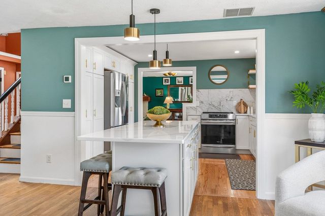 7 Millstream Drive, Exeter, NH 03833