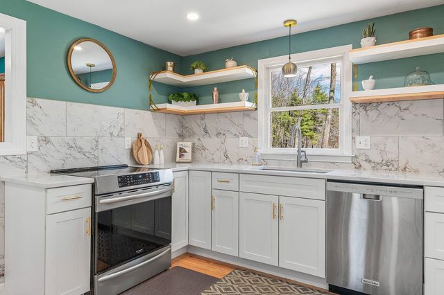 7 Millstream Drive, Exeter, NH 03833
