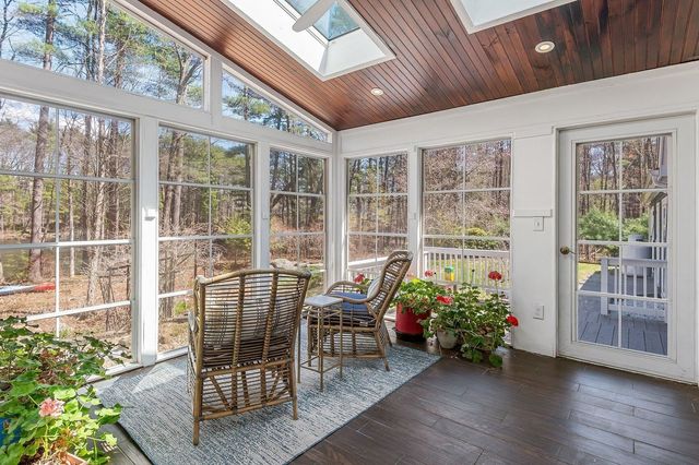 7 Millstream Drive, Exeter, NH 03833