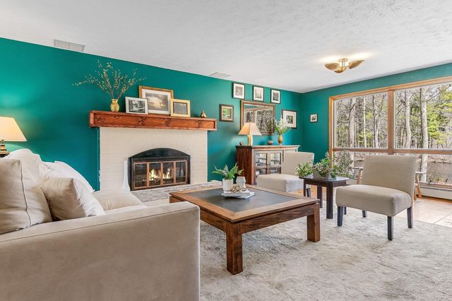 7 Millstream Drive, Exeter, NH 03833