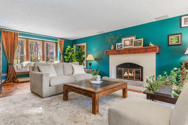 7 Millstream Drive, Exeter, NH 03833