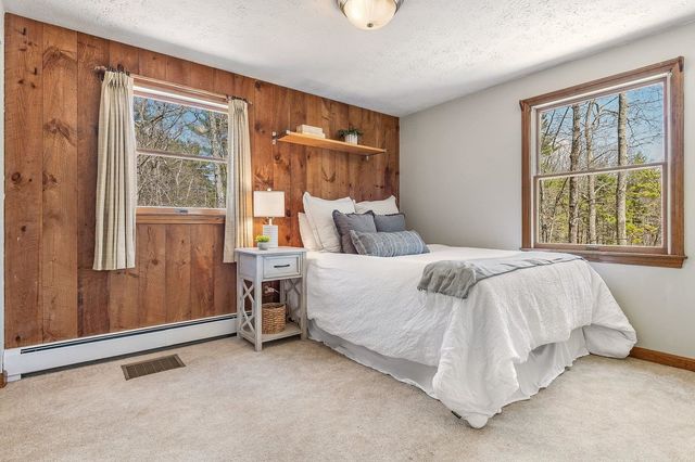 7 Millstream Drive, Exeter, NH 03833