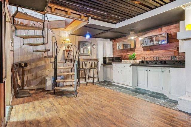 7 Millstream Drive, Exeter, NH 03833