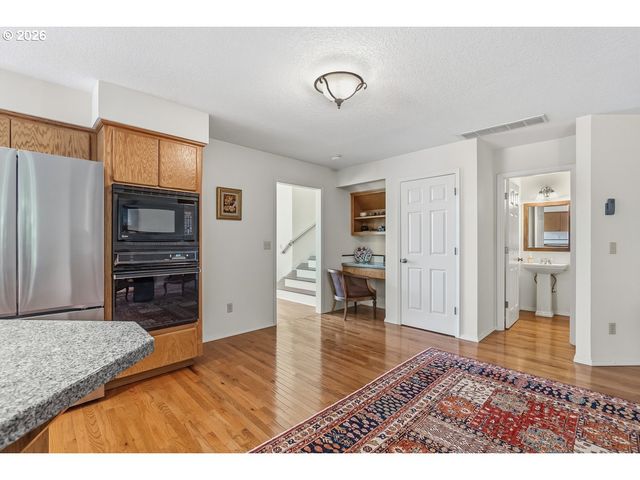 9675 Sw 163RD Ave, Beaverton, OR 97007