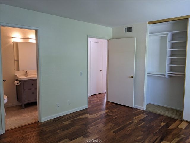 38 Exeter, Irvine, CA 92612