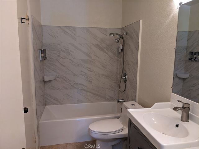 38 Exeter, Irvine, CA 92612