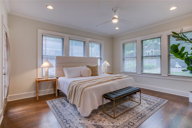 1111 N Winnetka Avenue, Dallas, TX 75208