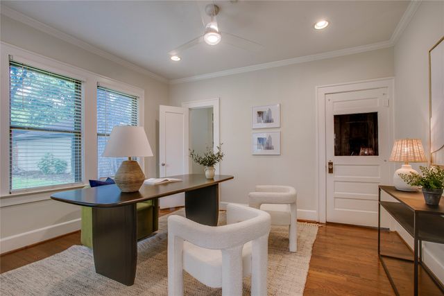 1111 N Winnetka Avenue, Dallas, TX 75208