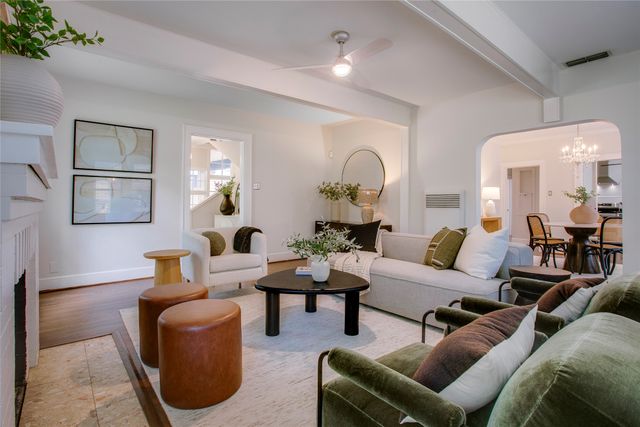 1111 N Winnetka Avenue, Dallas, TX 75208