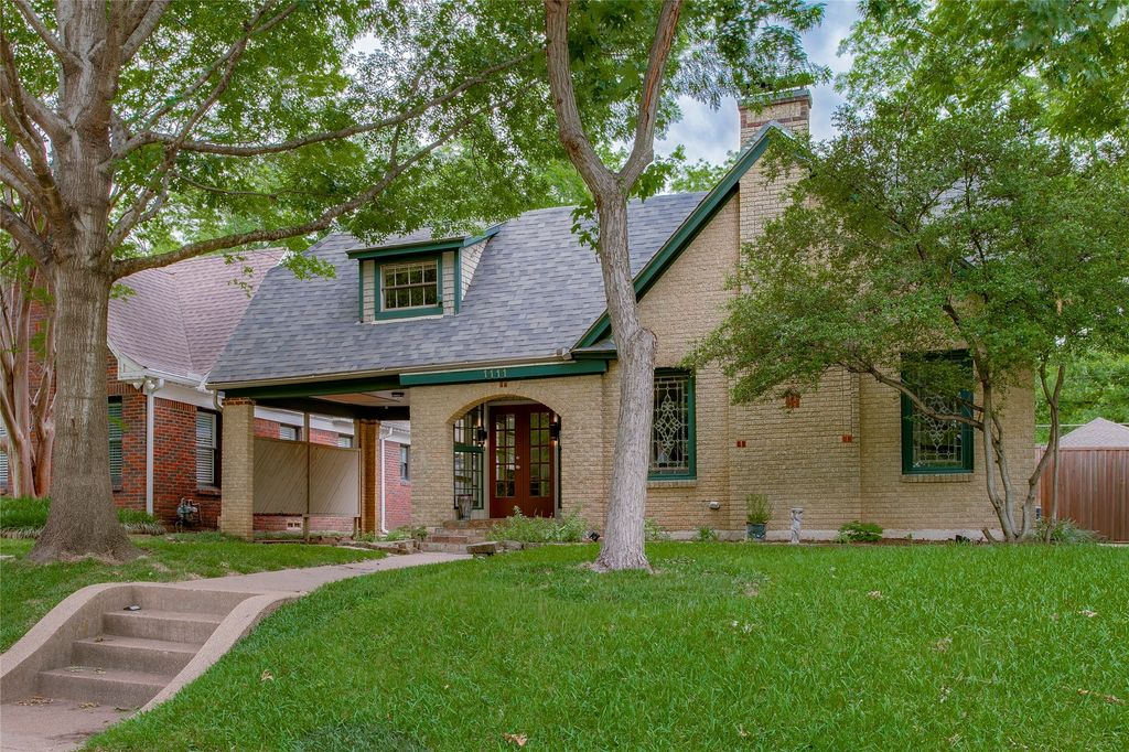 1111 N Winnetka Avenue, Dallas, TX 75208