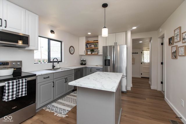 130 Hiawatha Drive, Noblesville, IN 46062