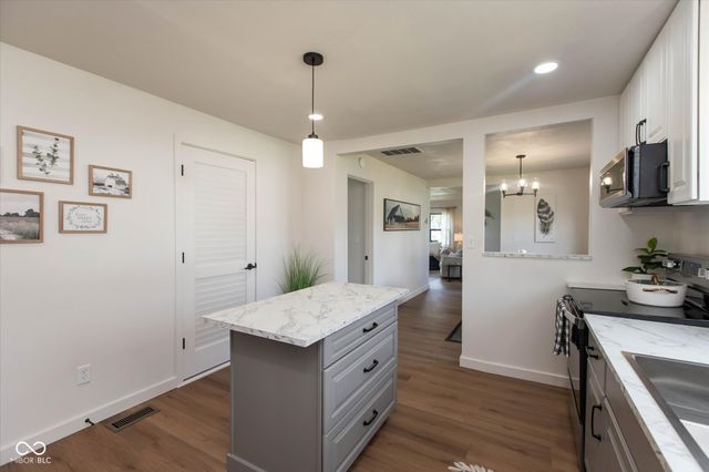 130 Hiawatha Drive, Noblesville, IN 46062