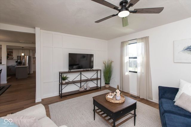 130 Hiawatha Drive, Noblesville, IN 46062