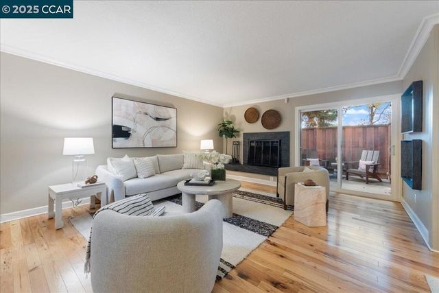 206 Buena Vida Ct, Martinez, CA 94553