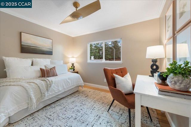 206 Buena Vida Ct, Martinez, CA 94553